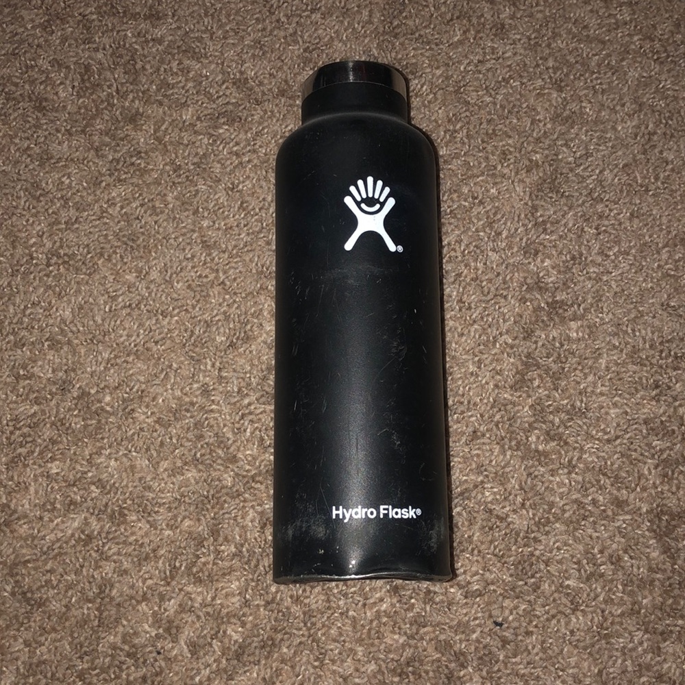 black hydroflask